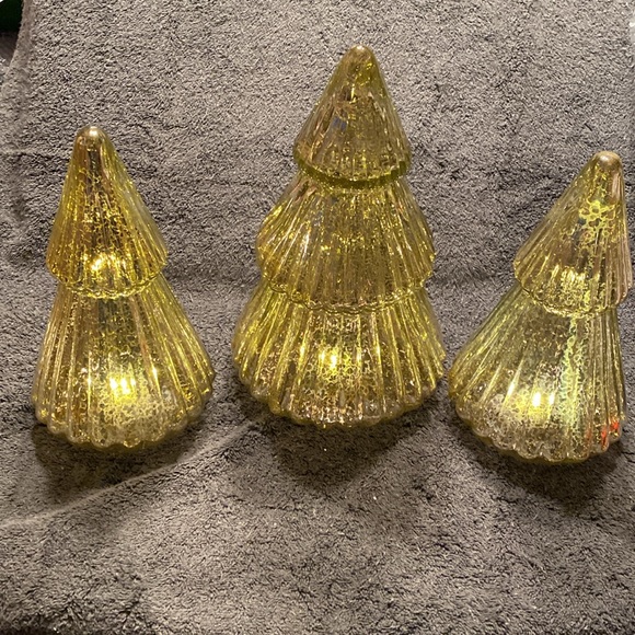 EUC 3 Glass Lighted Christmas Trees - Picture 16 of 16
